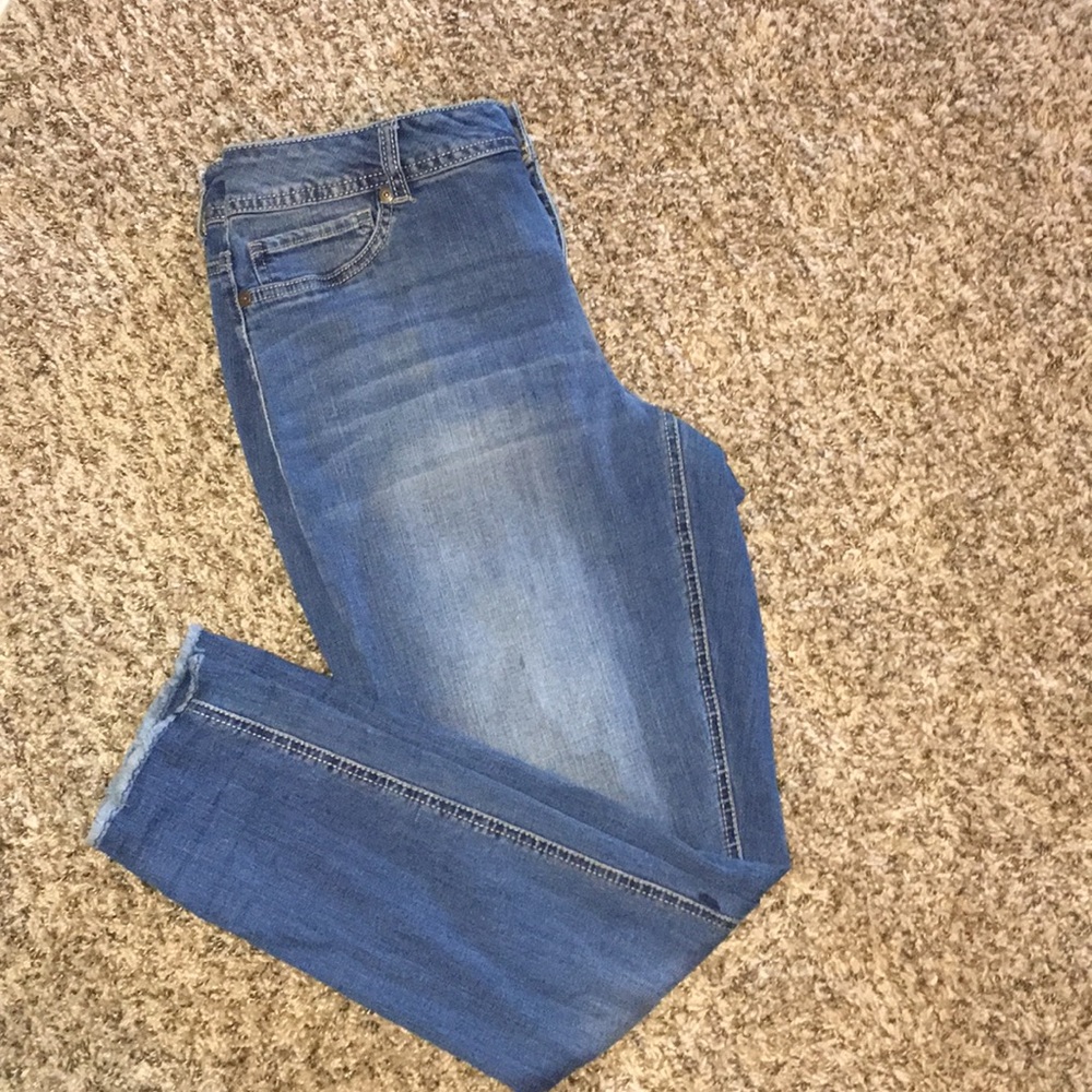 Maurices jeans